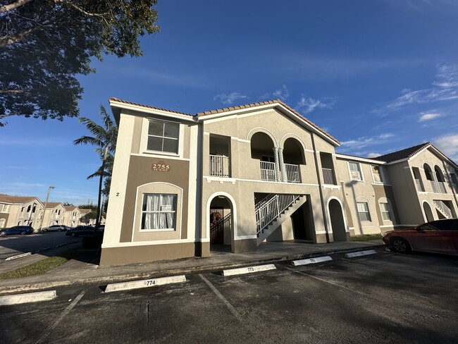 Building Photo - 2755 SE 16th Ave Unit 200