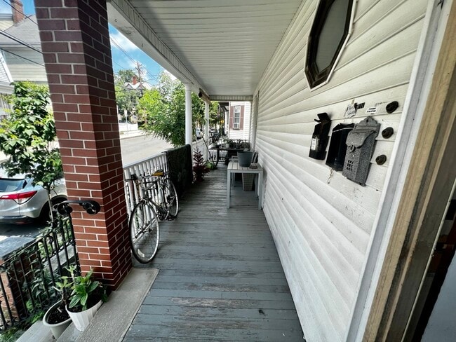 Photo - 63 Sycamore St Apartment Unit 1
