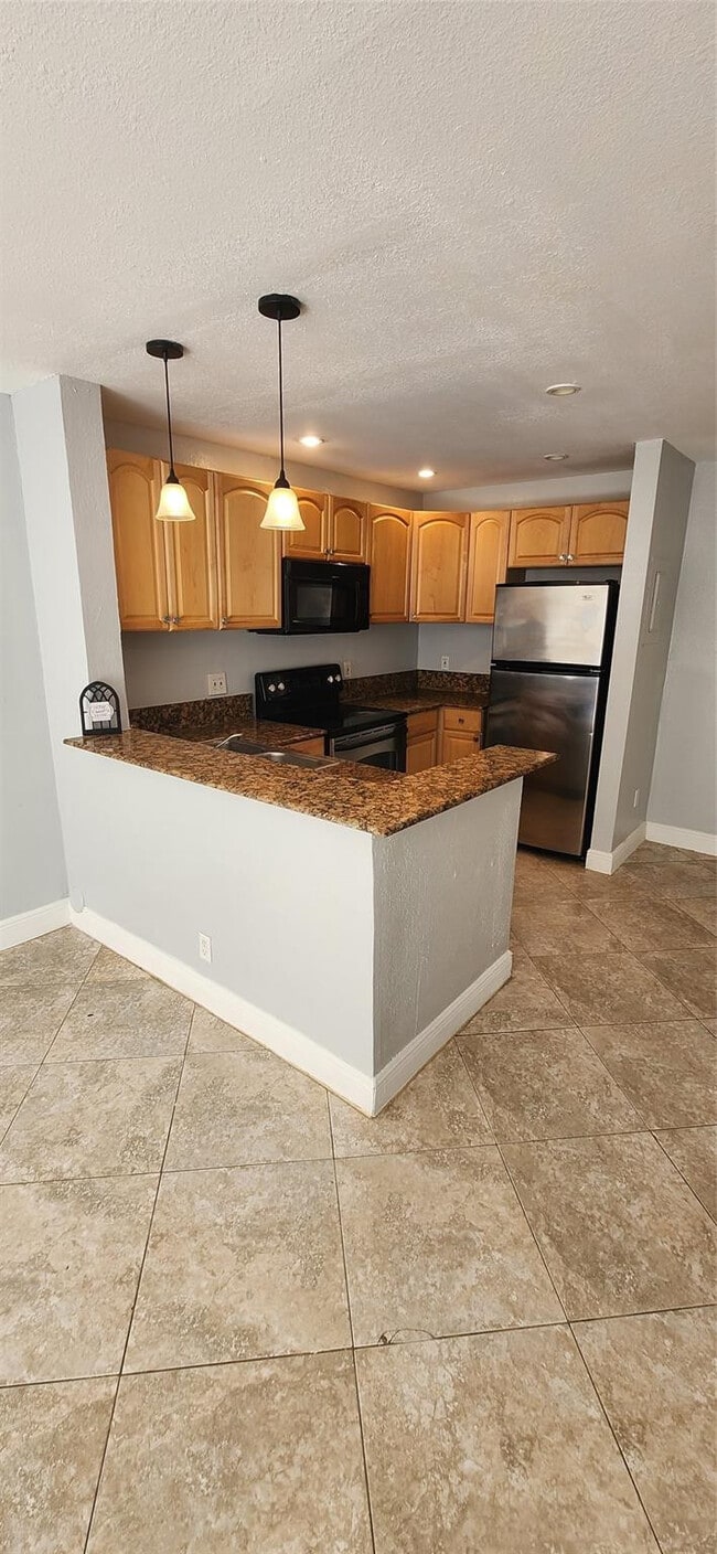 Building Photo - 10926 Royal Palm Blvd Unit 10926