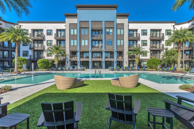 Building Photo - AVERE SOUTHSIDE QUARTER Rental