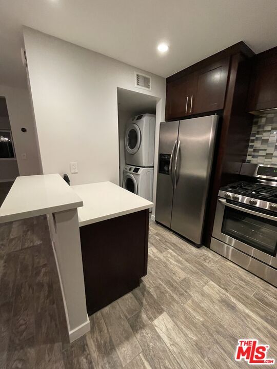 10817 Whipple St Unit 18