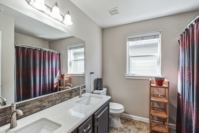 Photo - 2146 NW 2nd Ave