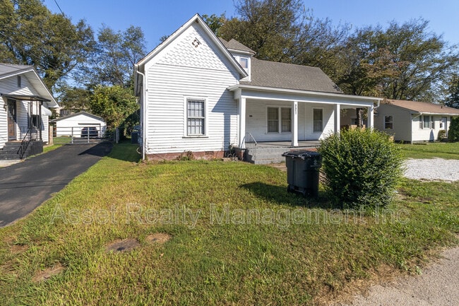 Photo - 221 Hawthorne Ave