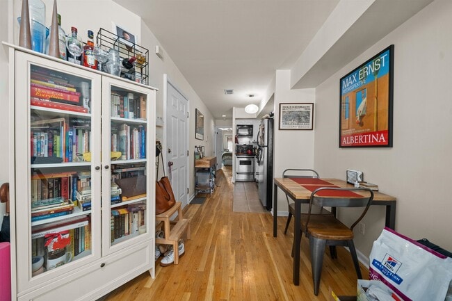 Photo - 308 Monroe St Unit 1R