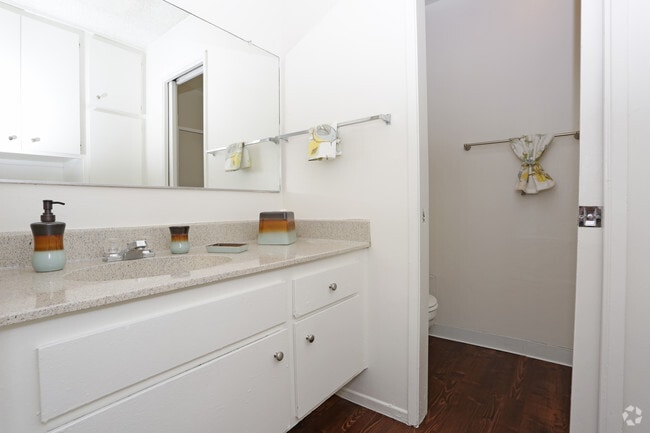 Faircrest Apartments
