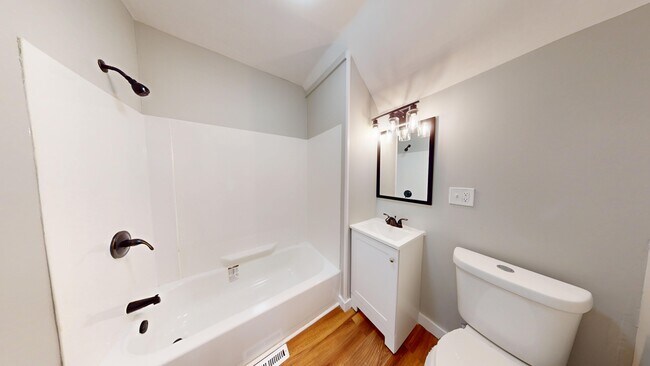 Photo - 2027 W 105th St