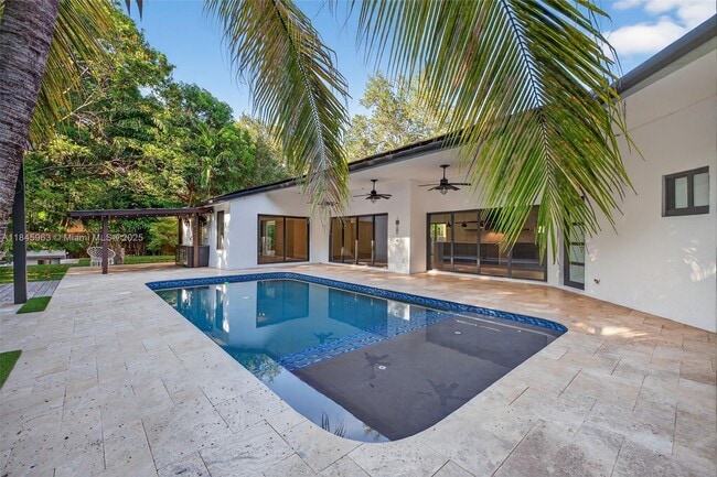 Photo - 1511 SW 30th Pl Casa