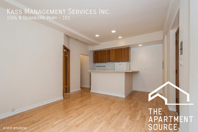Building Photo - 1510 N Dearborn Pky Unit 107 Rental