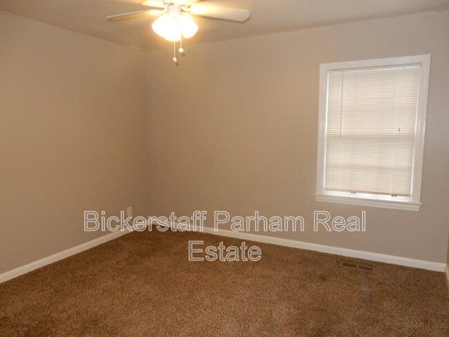 Photo - 6123 Warner Rd