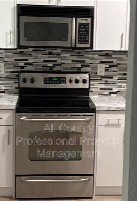 Photo - 407 SE 3rd Ave Unit B