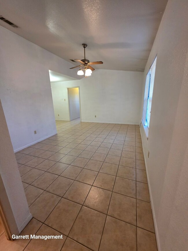 Photo - 1703 Taylor St Casa Adosada