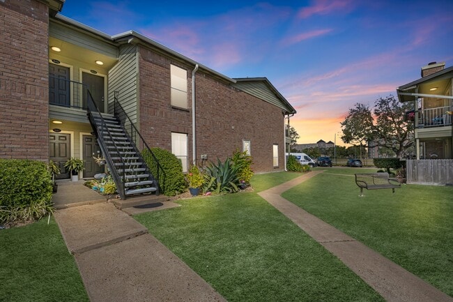 Building Photo - 18800 Egret Bay Blvd Unit 804