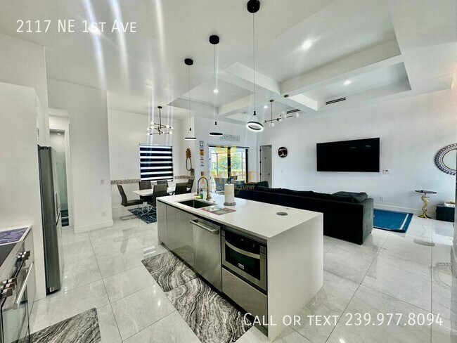 Photo - 2117 NE 1st Ave