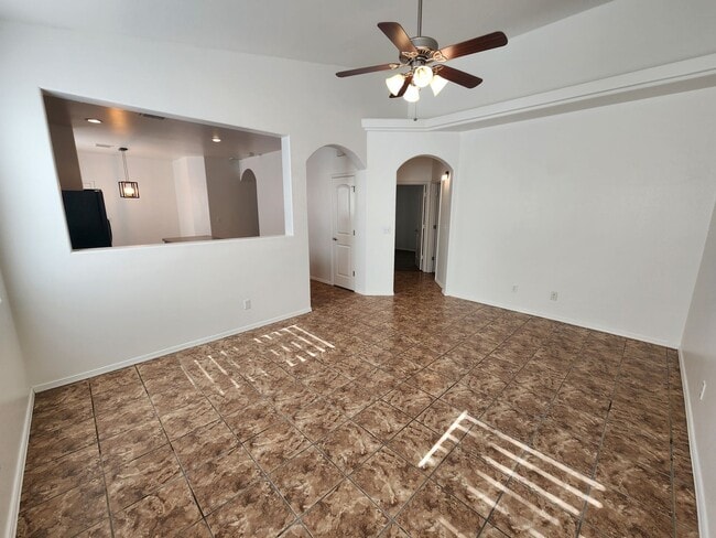 Photo - 4942 Sherwood Rd