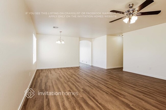 Photo - 1525 S 121st Dr