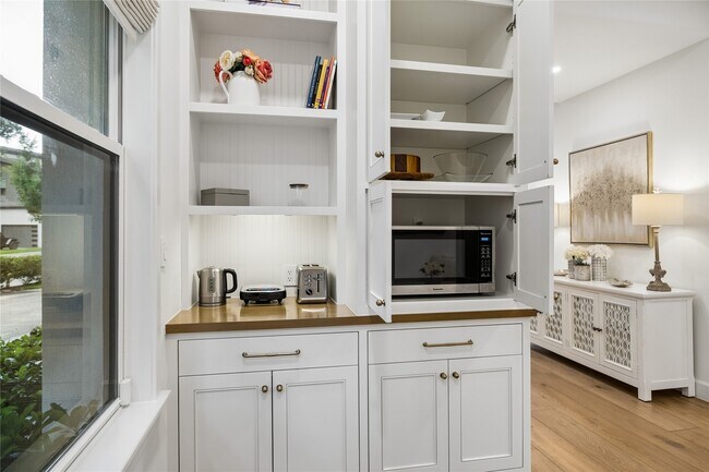 Photo - 2031 Sheridan St
