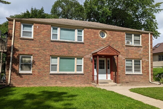 Photo - 3141 S 48th St Unit 1