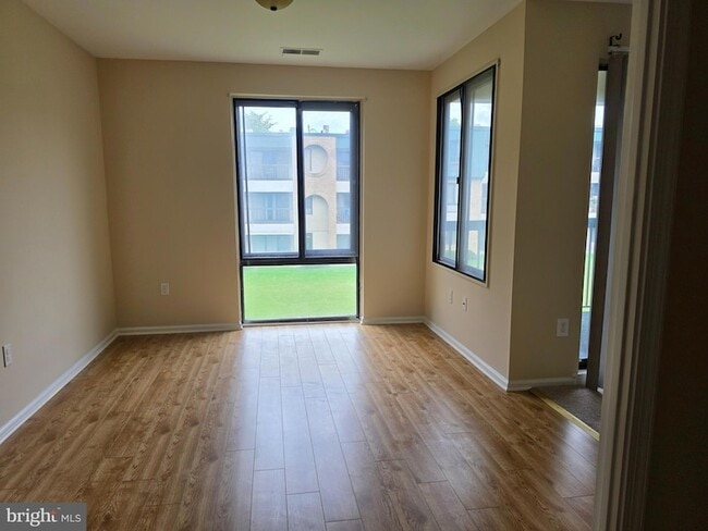 Photo - 1012-1201 Brinker Dr Unit 201