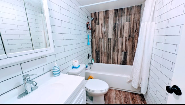 Photo - 35 Winfield Ave