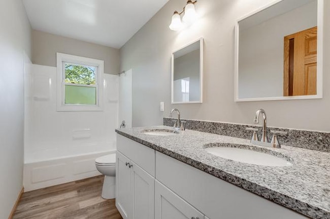 Photo - 2040 Blueberry Ln