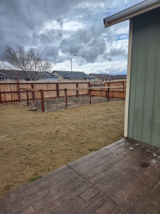 Large corner lot, seperate garden and dog ... - Large corner lot, seperate garden and dog ... Casa