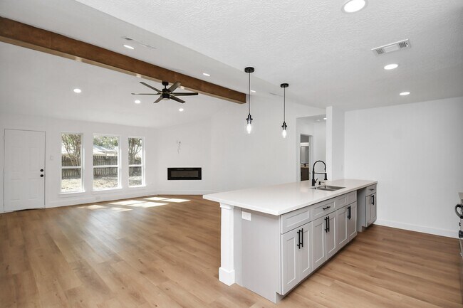 Photo - 4414 Enchantedgate Dr