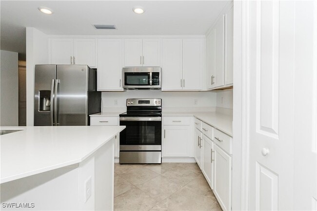Photo - 6034 National Blvd Unidad 521