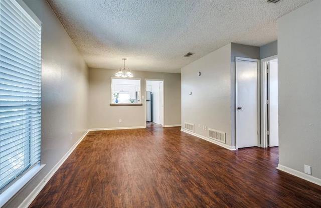 Photo - 627 Texas St