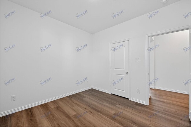 Photo - 512 Baker Ct