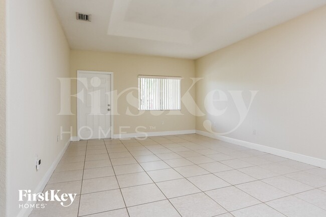 Photo - 213 SW 15th Pl