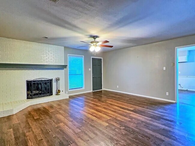 Photo - 306 S Wofford St