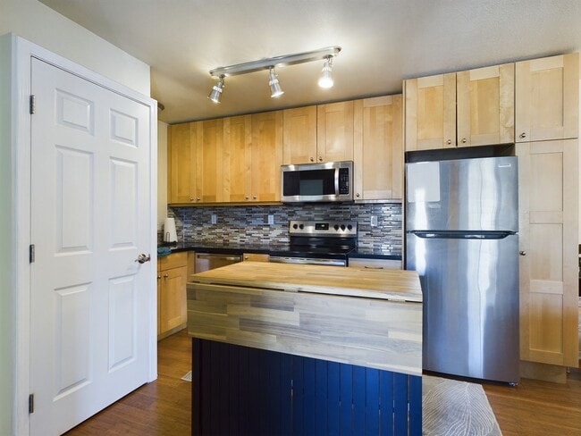 Photo - Remodeled 2-bedroom loft unit now available for rent! Unit 78
