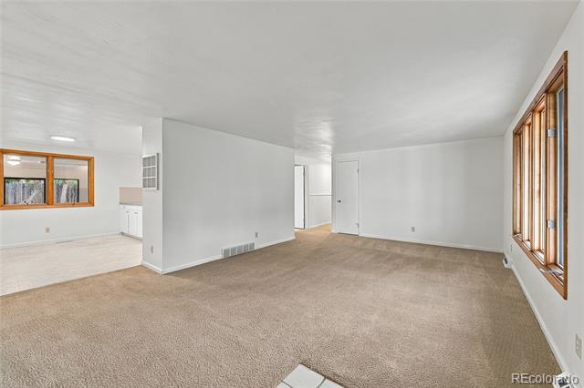 3000 Mountain View Ave