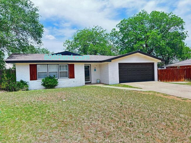 **BEAUTIFUL ZORA ADDITION HOME** - **BEAUTIFUL ZORA ADDITION HOME**