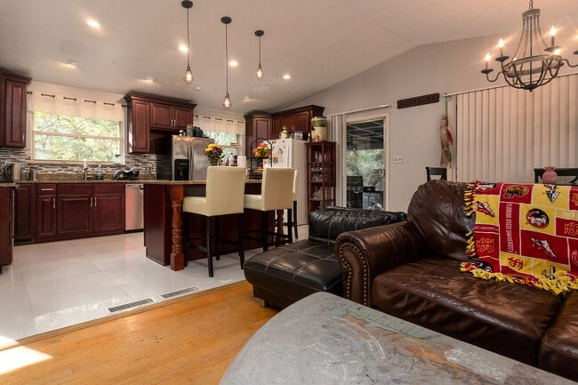 Photo - 1804 Westridge Dr