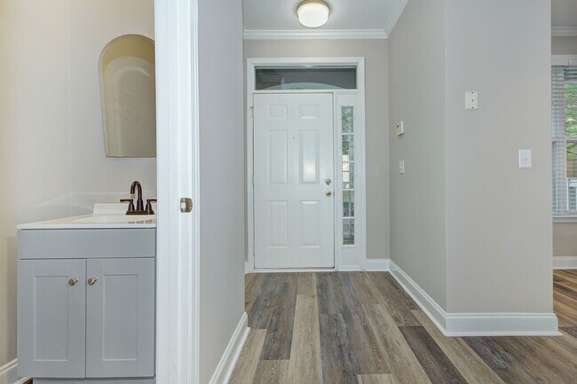 Photo - Looking for a rental home in the heart of ...