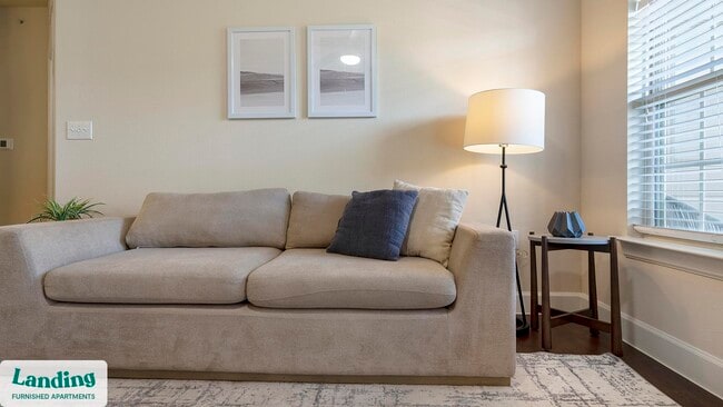 Photo - 2745 Westpointe Dr Unidad 934