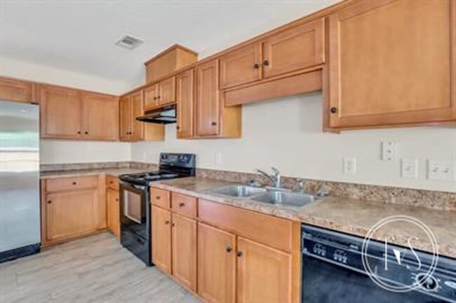 Photo - 45 Prospect Lp