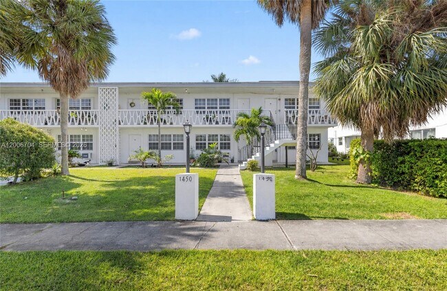 Building Photo - 1450 NE 171 St Unit 108B