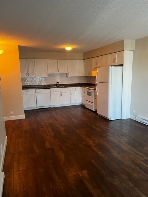11004-11102 102 Ave