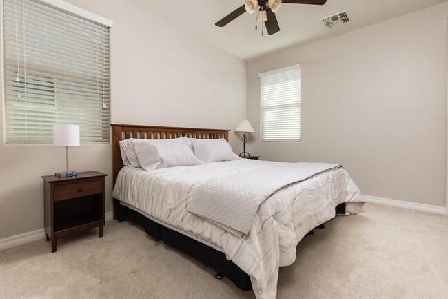 Photo - 145 E Coconino Dr