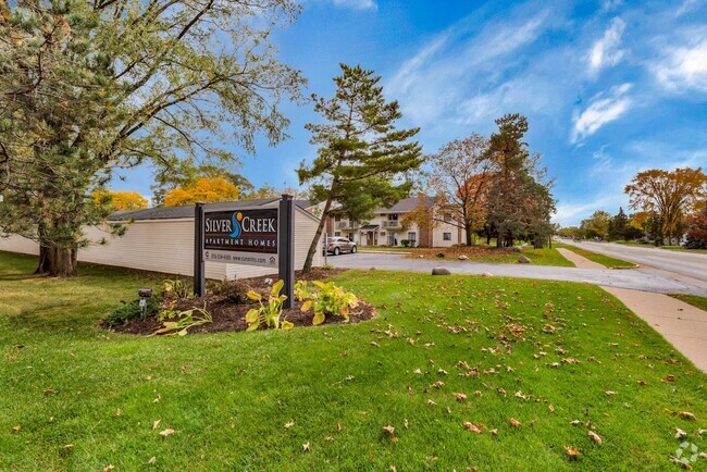 Building Photo - Silver Creek Apartments