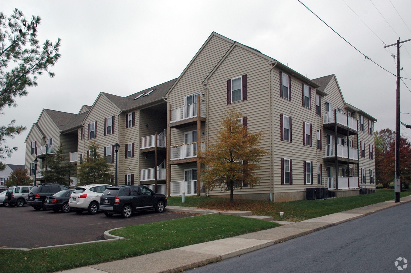 Noble Oaks - Noble Oaks