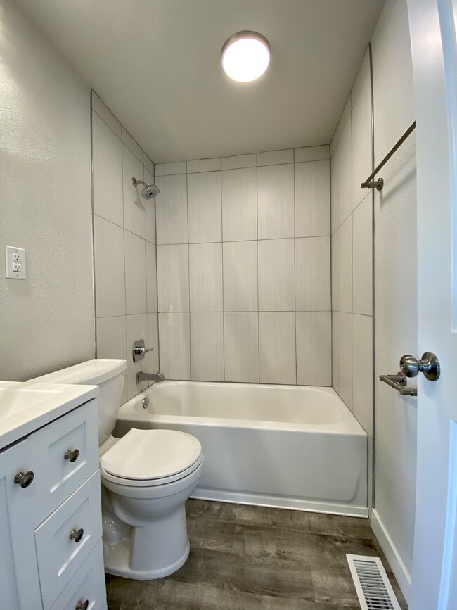 Photo - 1033 Juneau St Unit 1033