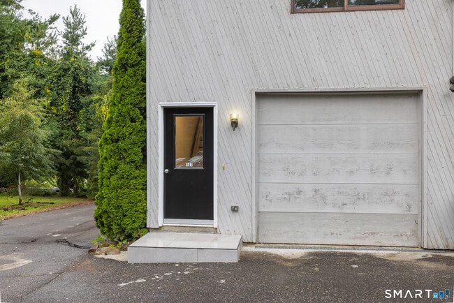 147 Chestnut Tree Hill Rd