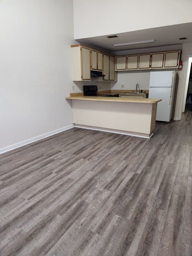 Photo - Two Bedroom, Two Bath Townhome With A Private Patio & Fenced Backyard.