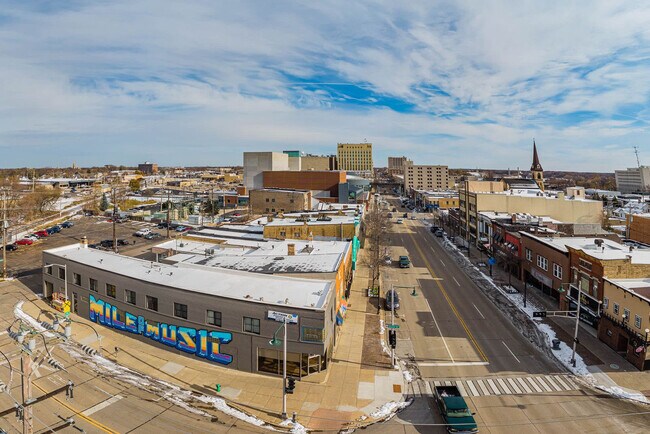 Photo - 532 W College Ave Unit ID1061655P