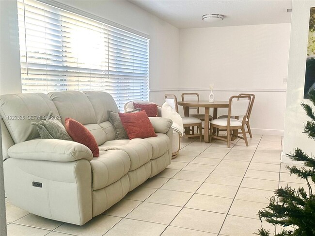 Photo - 3251 NW 18th Ct