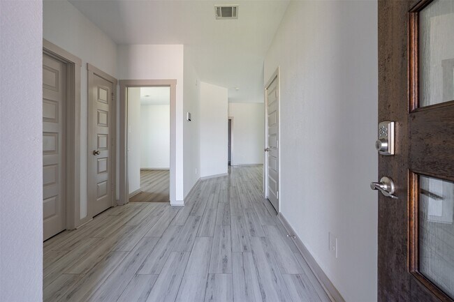 Photo - 19003 Derrington Mnr Ln