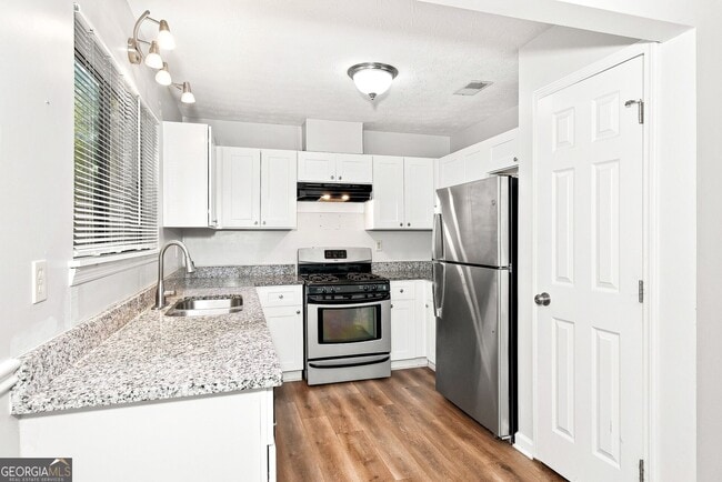 Photo - 1515 Captain Thomas Ct